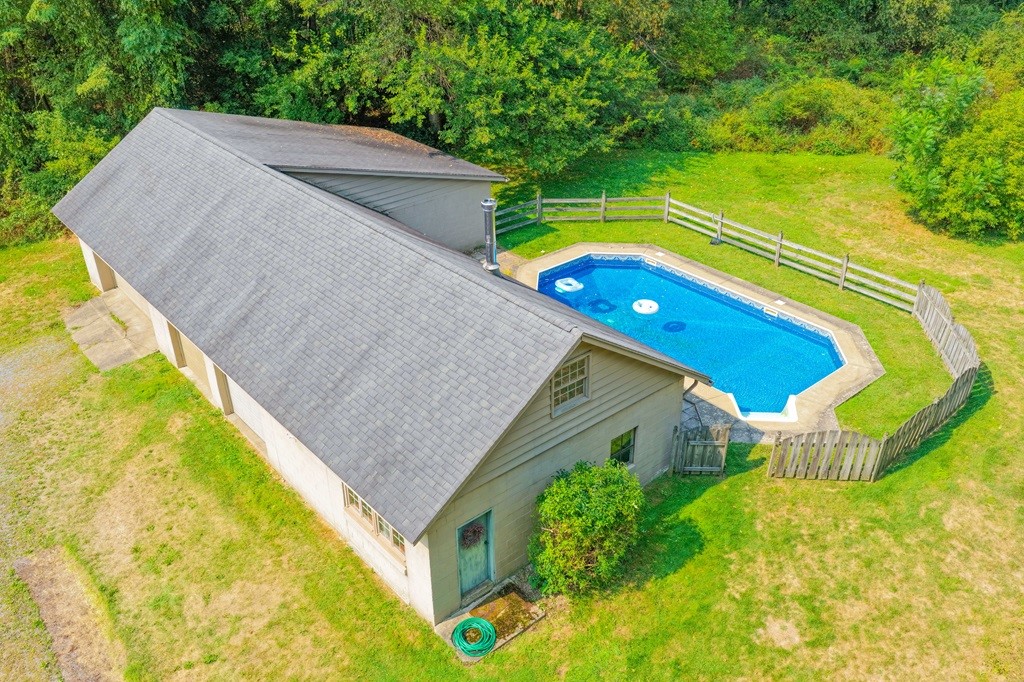 New Castle, Pennsylvania 16101, United States, 4 Bedrooms Bedrooms, ,2 BathroomsBathrooms,Residential,Active,203833