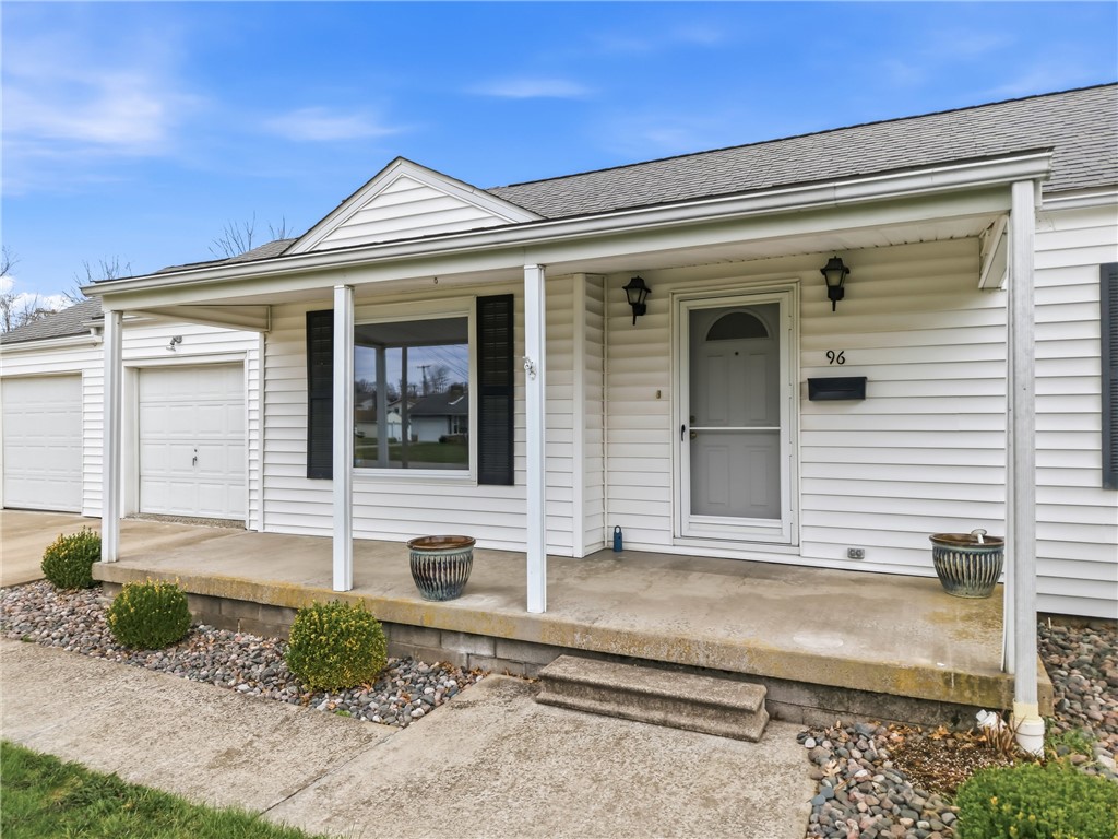 96 N Crescent Dr