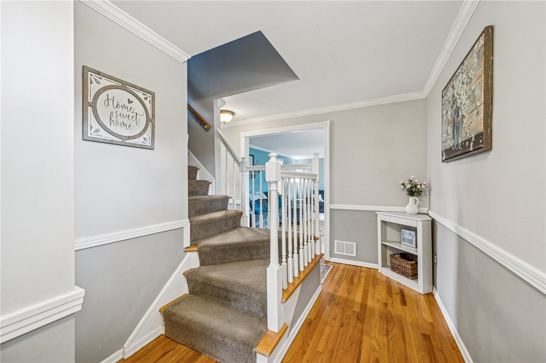 809 Broughton Rd Rd, Bethel Park, Pennsylvania image 2