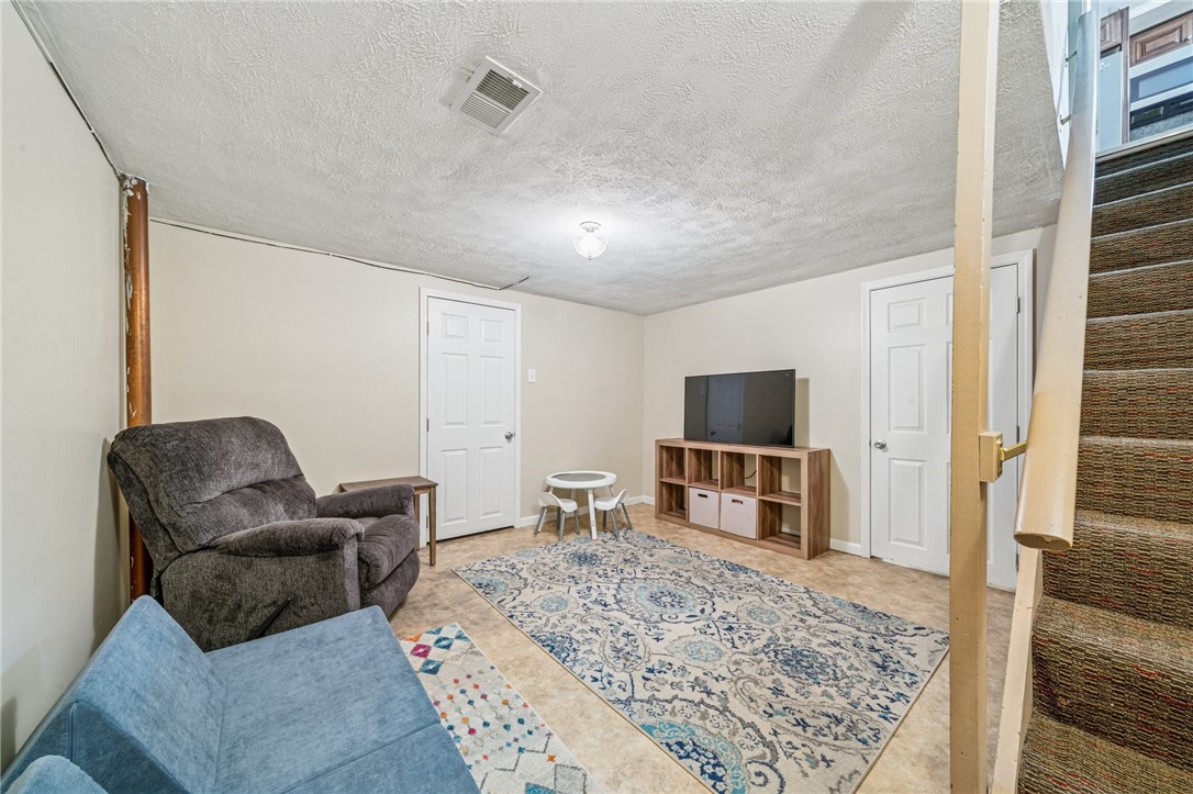 809 Broughton Rd Rd, Bethel Park, Pennsylvania image 24