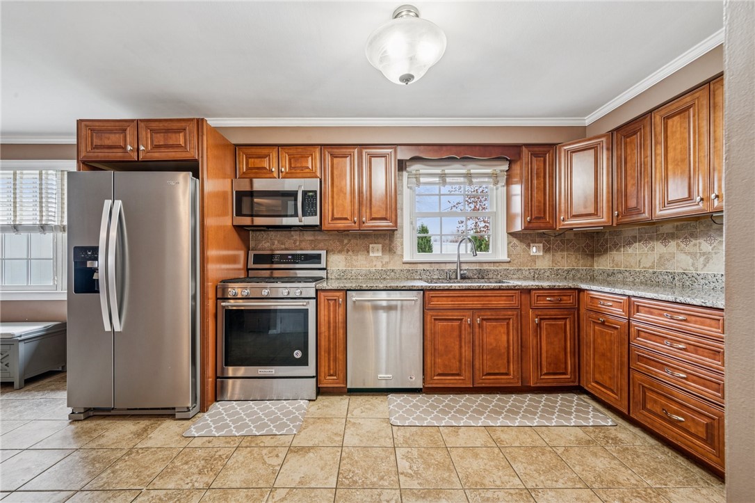 809 Broughton Rd Rd, Bethel Park, Pennsylvania image 9