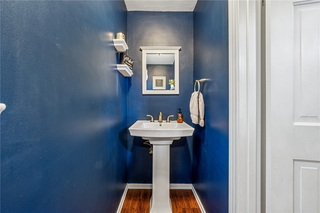 809 Broughton Rd Rd, Bethel Park, Pennsylvania image 14