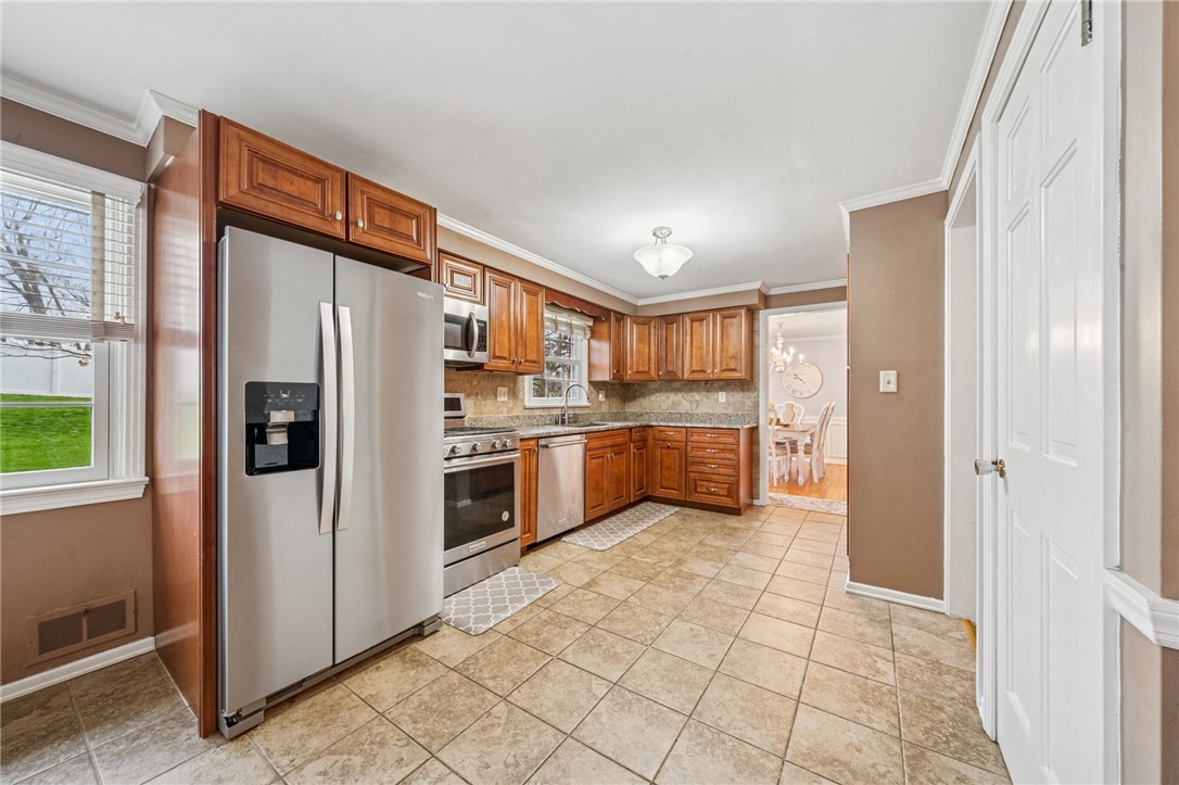 809 Broughton Rd Rd, Bethel Park, Pennsylvania image 10