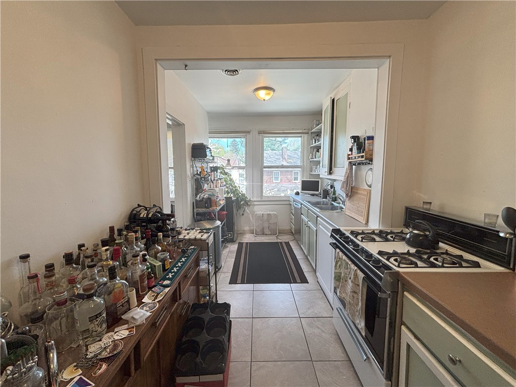 Regent Square, Pennsylvania 15221, United States, 1 Bedroom Bedrooms, ,1 BathroomBathrooms,Residential,Active,119624