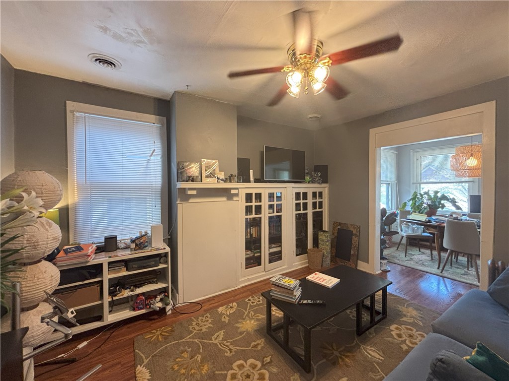 Regent Square, Pennsylvania 15221, United States, 1 Bedroom Bedrooms, ,1 BathroomBathrooms,Residential,Active,119624