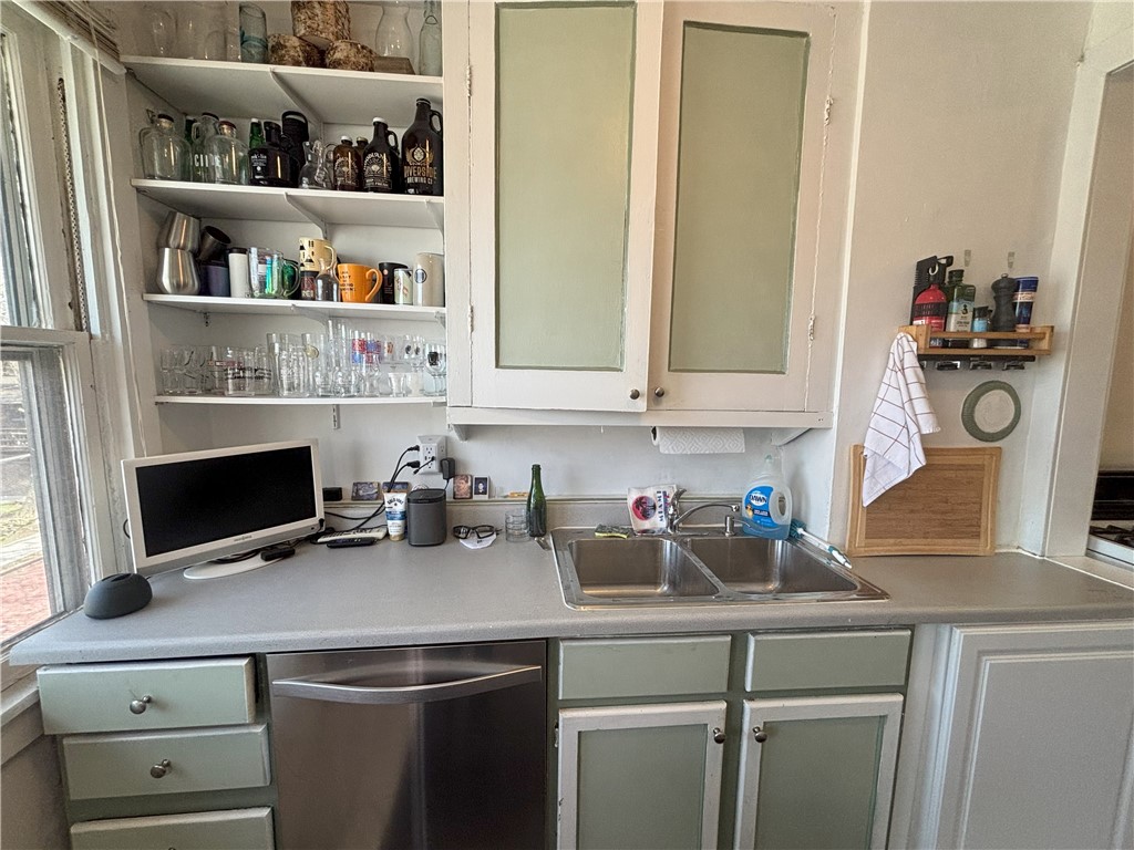 Regent Square, Pennsylvania 15221, United States, 1 Bedroom Bedrooms, ,1 BathroomBathrooms,Residential,Active,119624