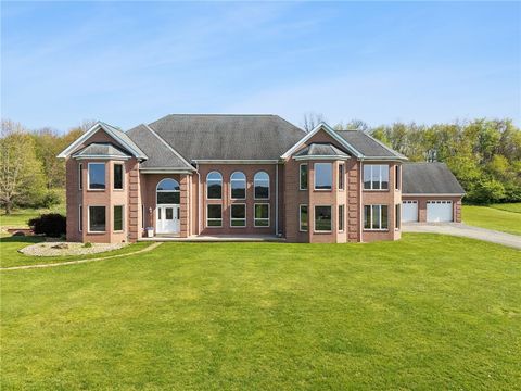 Photo of 377 Orange Lane, Latrobe, PA 15650 (MLS # 1750908)