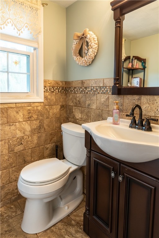 Center Twp, Pennsylvania 16001, United States, 3 Bedrooms Bedrooms, ,2 BathroomsBathrooms,Residential,Active,220344