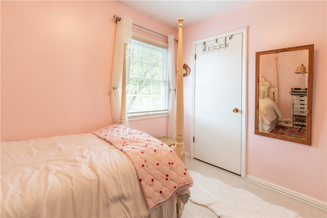 Center Twp, Pennsylvania 16001, United States, 3 Bedrooms Bedrooms, ,2 BathroomsBathrooms,Residential,Active,220344