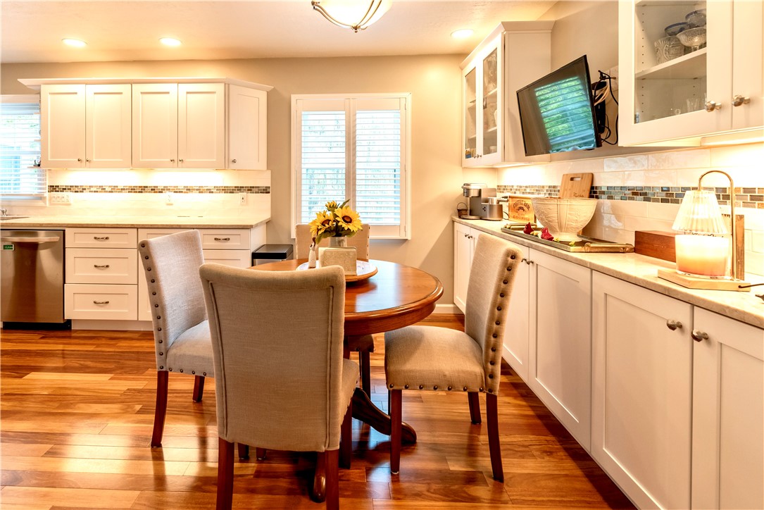 Center Twp, Pennsylvania 16001, United States, 3 Bedrooms Bedrooms, ,2 BathroomsBathrooms,Residential,Active,220344