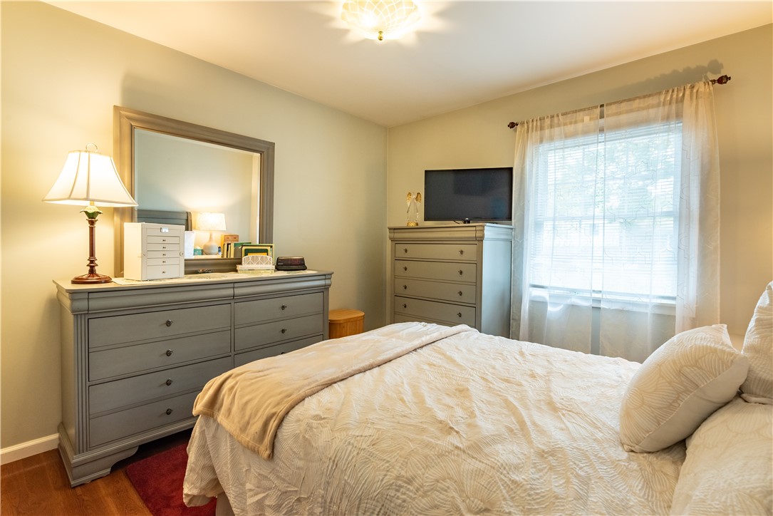 Center Twp, Pennsylvania 16001, United States, 3 Bedrooms Bedrooms, ,2 BathroomsBathrooms,Residential,Active,220344