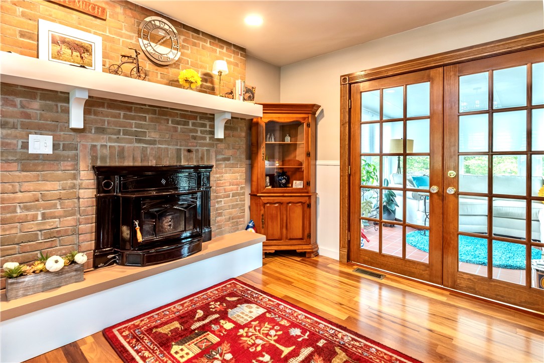 Center Twp, Pennsylvania 16001, United States, 3 Bedrooms Bedrooms, ,2 BathroomsBathrooms,Residential,Active,220344