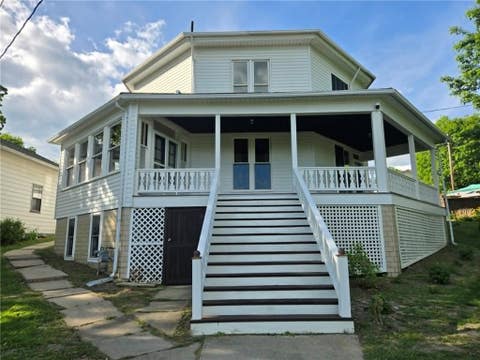 Photo for 107 Grove Ave