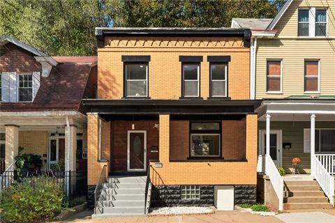 Photo of 848 Grand Ave, Pittsburgh, PA 15212 (MLS # 1725647)