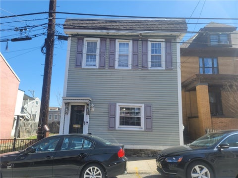 Photo of 121 S 12th St, Pittsburgh, PA 15203 (MLS # 1758230)