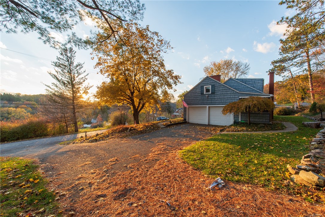 Allegheny Twp, Pennsylvania 15656, United States, 4 Bedrooms Bedrooms, ,1 BathroomBathrooms,Residential,Active,239302