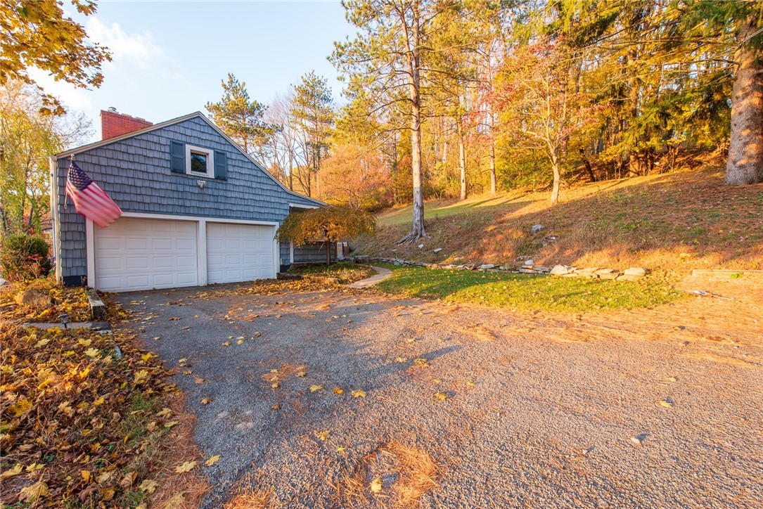 Allegheny Twp, Pennsylvania 15656, United States, 4 Bedrooms Bedrooms, ,1 BathroomBathrooms,Residential,Active,239302