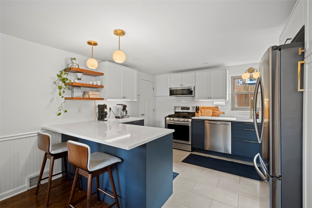 Brookline, Pennsylvania 15226, United States, 3 Bedrooms Bedrooms, ,1 BathroomBathrooms,Residential,Contingent,131134