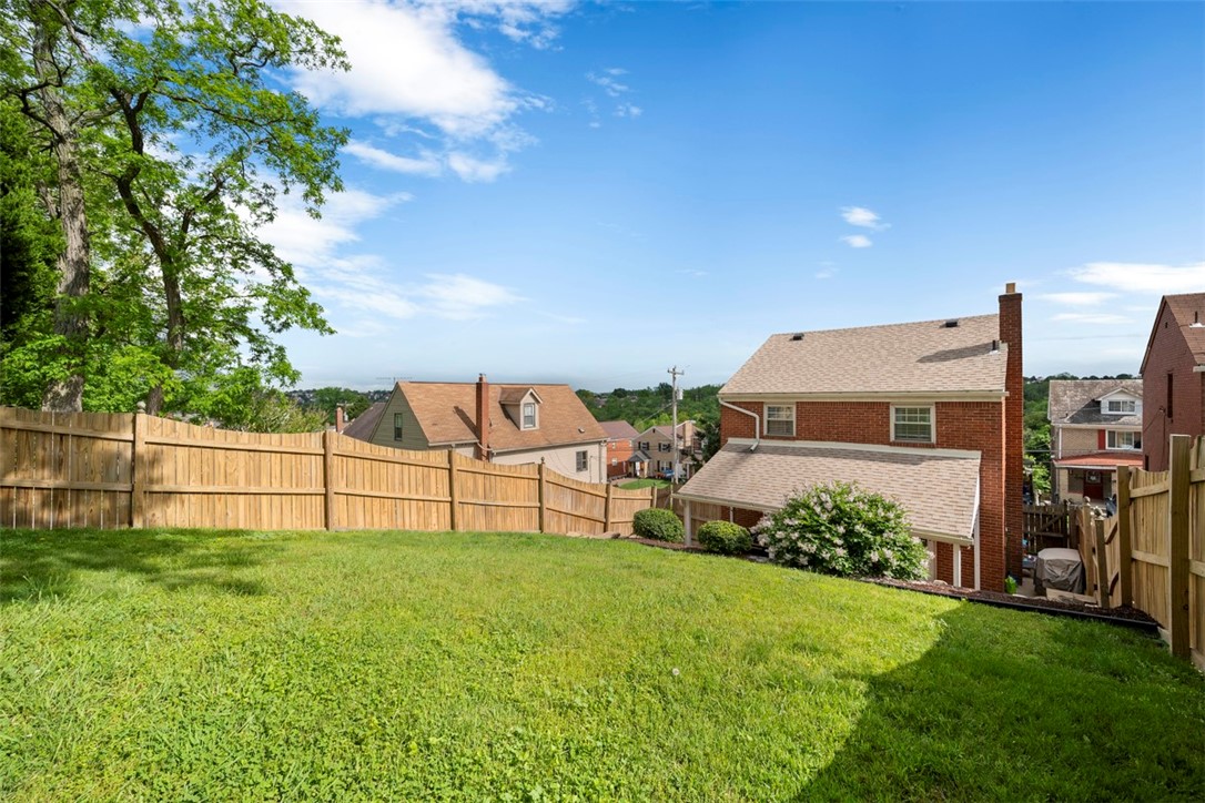 Brookline, Pennsylvania 15226, United States, 3 Bedrooms Bedrooms, ,1 BathroomBathrooms,Residential,Contingent,131134