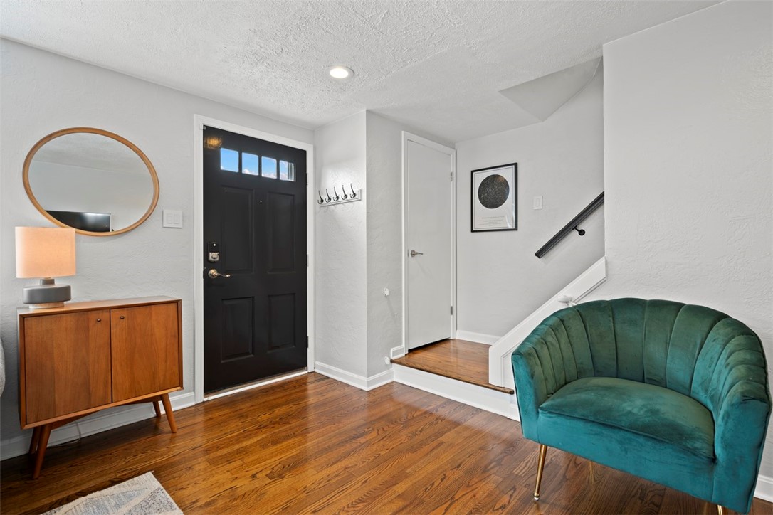 Brookline, Pennsylvania 15226, United States, 3 Bedrooms Bedrooms, ,1 BathroomBathrooms,Residential,Contingent,131134