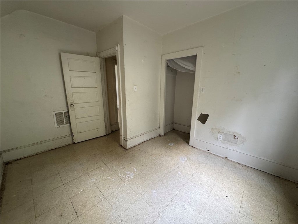 42 Sprague St