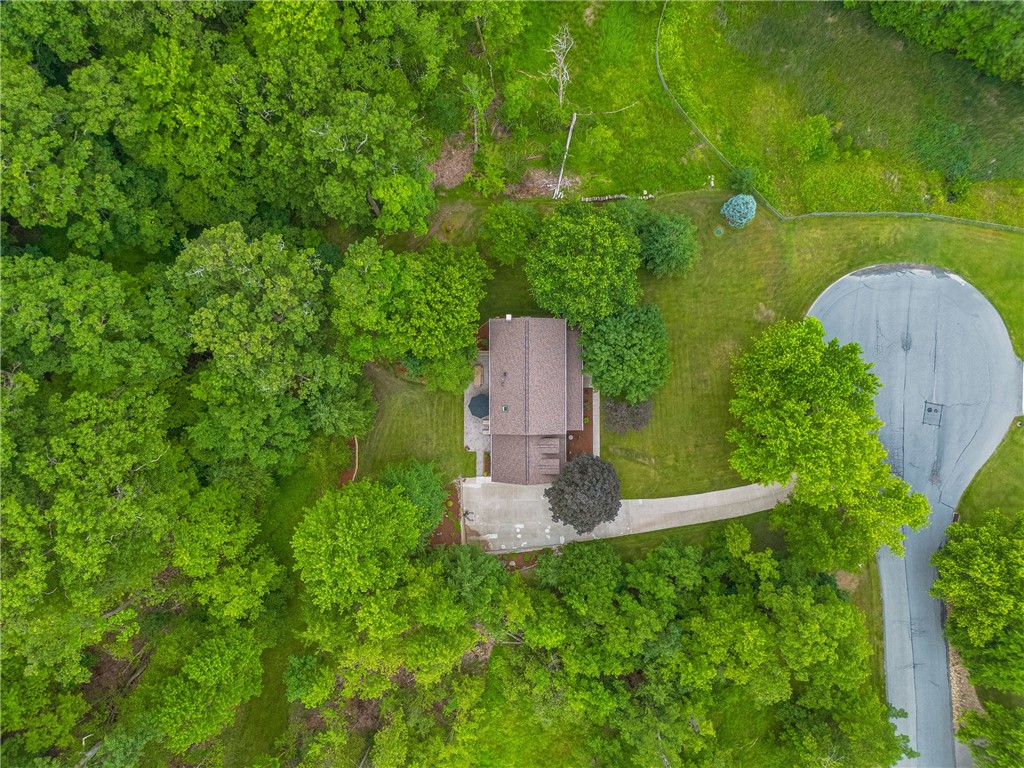 Westmont Hilltop School District, Pennsylvania 15905, United States, 5 Bedrooms Bedrooms, ,4 BathroomsBathrooms,Residential,Active,162014