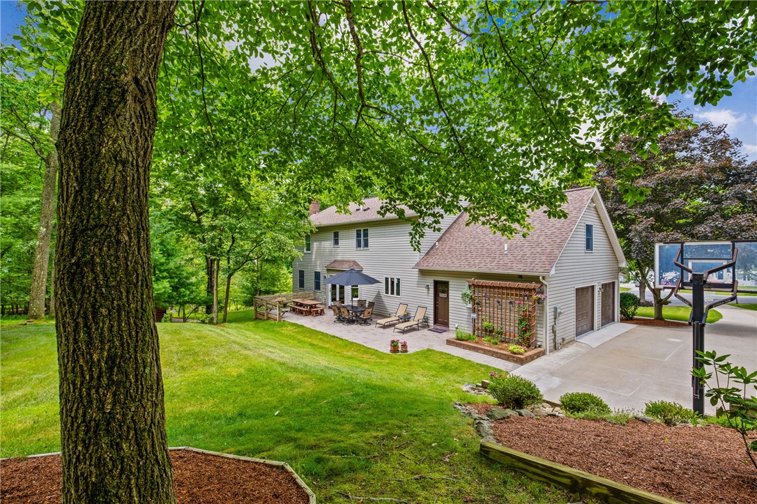 Westmont Hilltop School District, Pennsylvania 15905, United States, 5 Bedrooms Bedrooms, ,4 BathroomsBathrooms,Residential,Active,162014