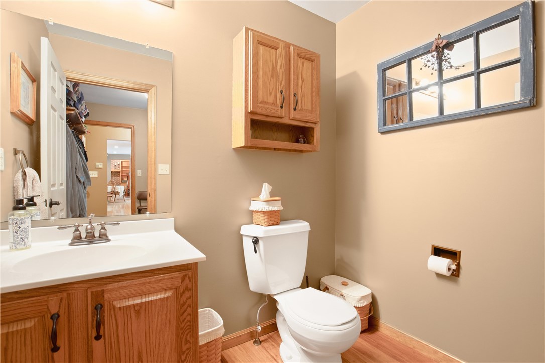 Westmont Hilltop School District, Pennsylvania 15905, United States, 5 Bedrooms Bedrooms, ,4 BathroomsBathrooms,Residential,Active,162014