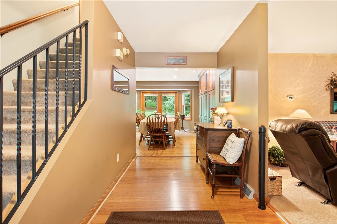 Westmont Hilltop School District, Pennsylvania 15905, United States, 5 Bedrooms Bedrooms, ,4 BathroomsBathrooms,Residential,Active,162014