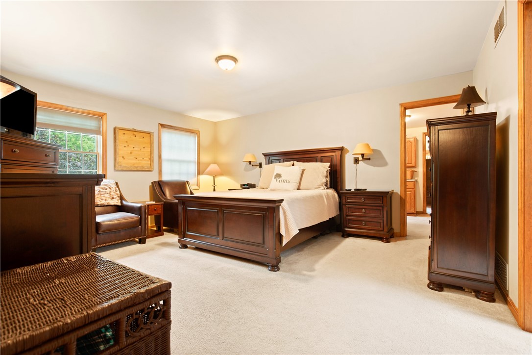 Westmont Hilltop School District, Pennsylvania 15905, United States, 5 Bedrooms Bedrooms, ,4 BathroomsBathrooms,Residential,Active,162014