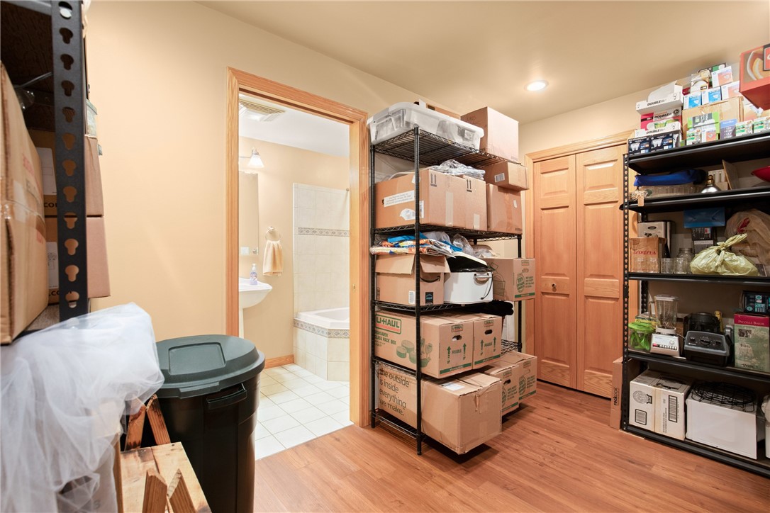 Westmont Hilltop School District, Pennsylvania 15905, United States, 5 Bedrooms Bedrooms, ,4 BathroomsBathrooms,Residential,Active,162014