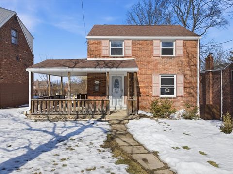 Photo of 543 Old Farm Rd, Pittsburgh, PA 15234 (MLS # 1740110)