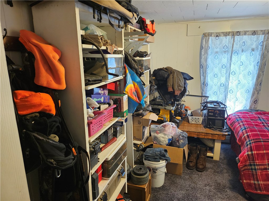 Slippery Rock Boro, Pennsylvania 16057, United States, 4 Bedrooms Bedrooms, ,2 BathroomsBathrooms,Residential,Active,253502