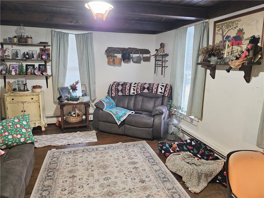 Slippery Rock Boro, Pennsylvania 16057, United States, 4 Bedrooms Bedrooms, ,2 BathroomsBathrooms,Residential,Active,253502