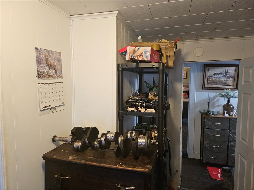 Slippery Rock Boro, Pennsylvania 16057, United States, 4 Bedrooms Bedrooms, ,2 BathroomsBathrooms,Residential,Active,253502