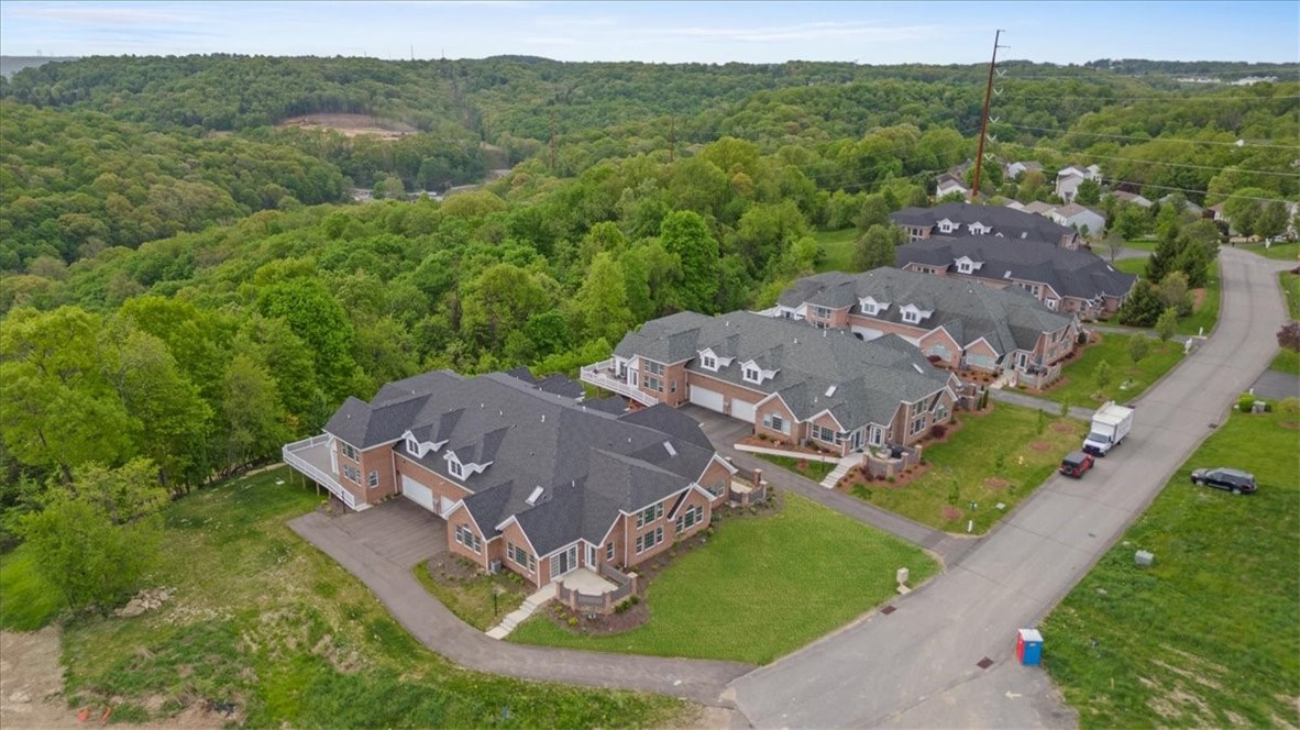 Moon/Crescent Twp, Pennsylvania 15046, United States, 3 Bedrooms Bedrooms, ,3 BathroomsBathrooms,Residential,Active,58658