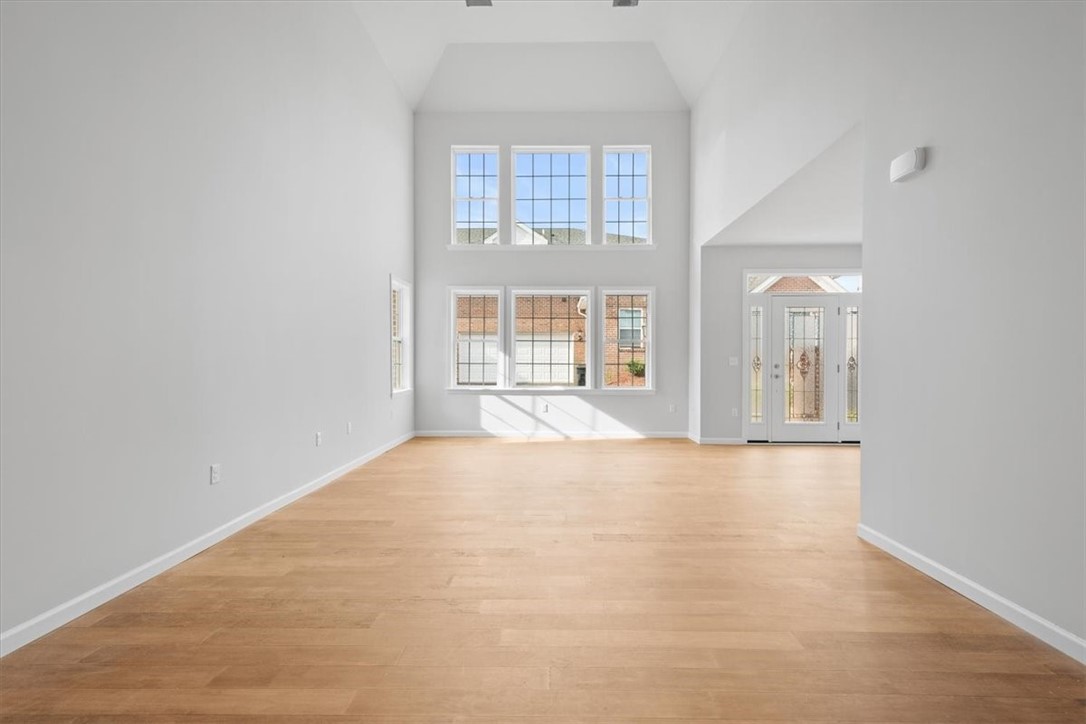 Moon/Crescent Twp, Pennsylvania 15046, United States, 3 Bedrooms Bedrooms, ,3 BathroomsBathrooms,Residential,Active,58658