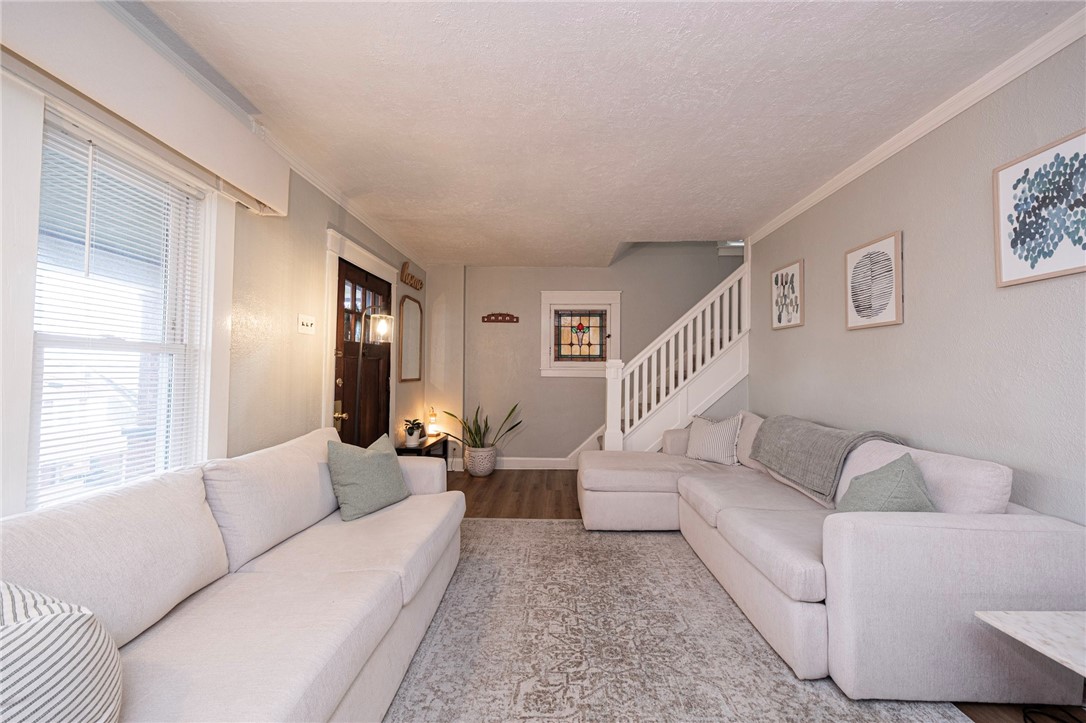 Dormont, Pennsylvania 15216, United States, 3 Bedrooms Bedrooms, ,1 BathroomBathrooms,Residential,Active,251495