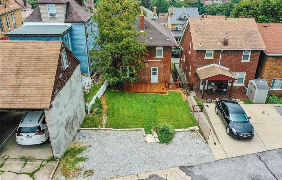 Dormont, Pennsylvania 15216, United States, 3 Bedrooms Bedrooms, ,1 BathroomBathrooms,Residential,Active,251495