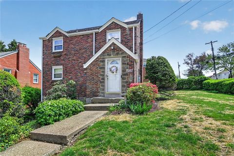 Photo of 202 Whitmore St, Pittsburgh, PA 15234 (MLS # 1750518)