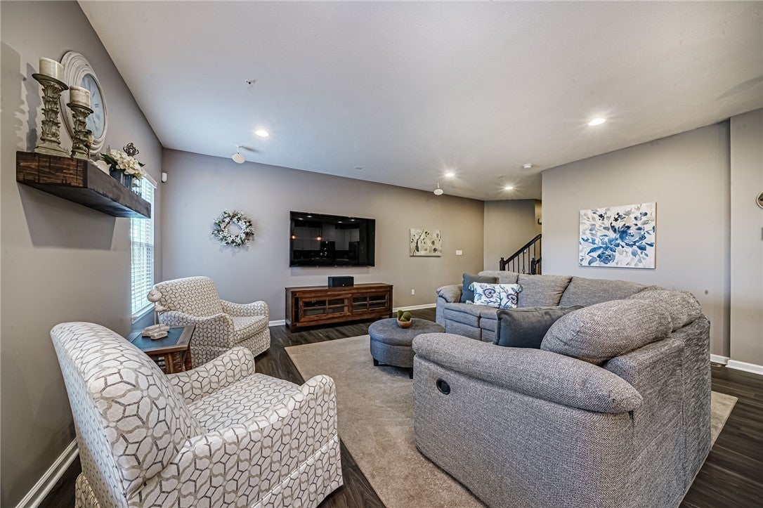 233 Noble Woods Dr