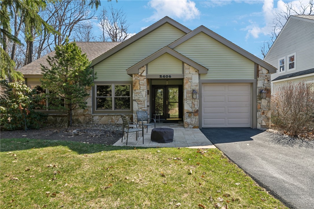 2406 South Ridge Lane Ln, Hidden Valley, Pennsylvania image 2