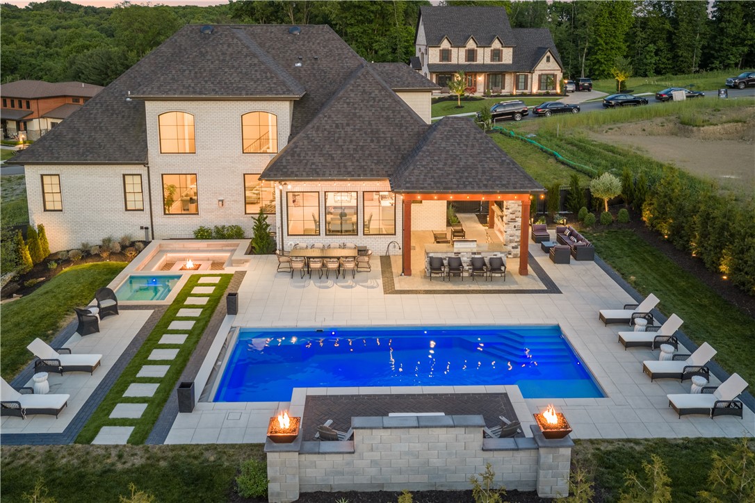 2002 Mallard Ln