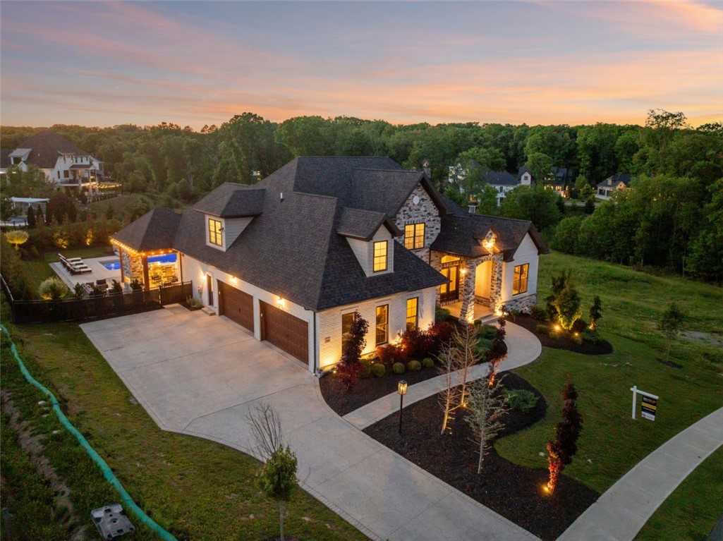 2002 Mallard Ln