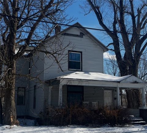 Photo of 249 S Irvine Ave, Sharon, PA 16146 (MLS # 1737889)