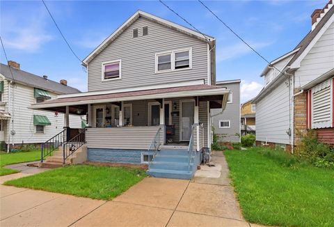 Photo of 1331 5th Ave, Ford City, PA 16226 (MLS # 1752090)