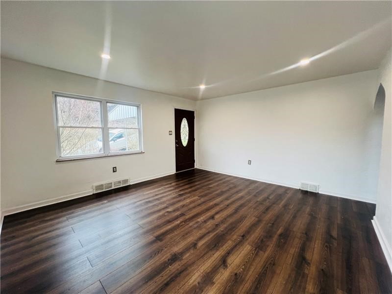 Baldwin Boro, Pennsylvania 15227, United States, 4 Bedrooms Bedrooms, ,2 BathroomsBathrooms,Residential,Active,6745