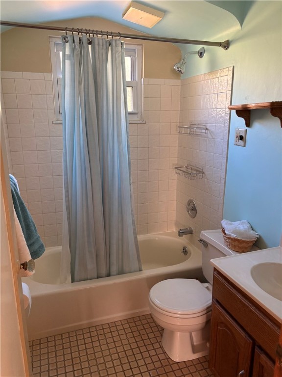 4426 East Barlind Dr Dr, Whitehall, Pennsylvania image 9