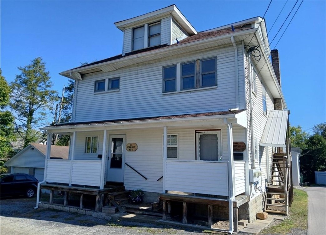 Photo 1 of 3 — 102 N Hickory Alley, Ligonier Boro, PA 15658