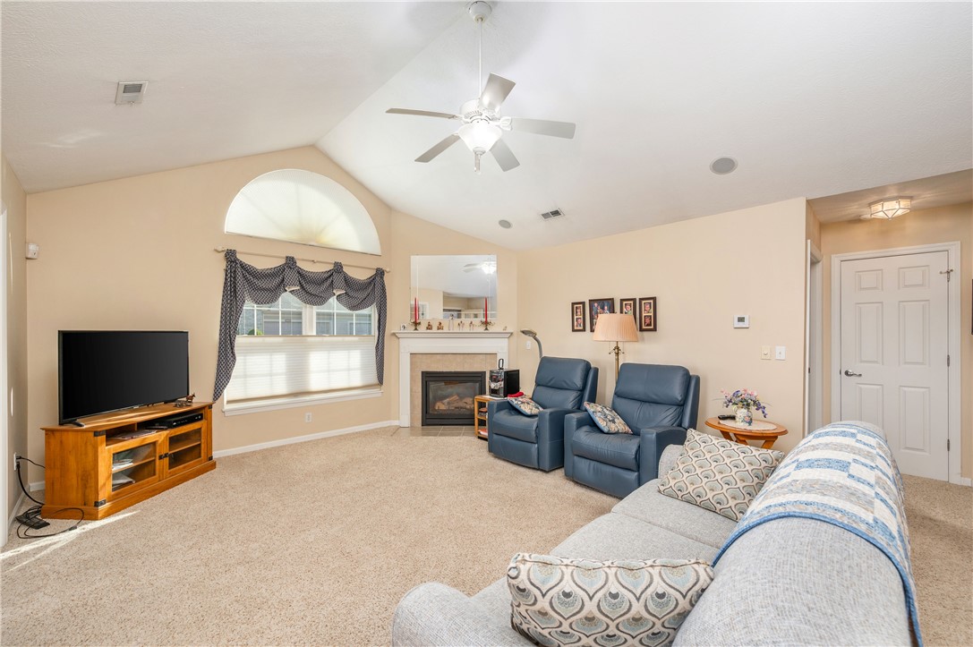 Connoquenessing Twp, Pennsylvania 16053, United States, 2 Bedrooms Bedrooms, ,2 BathroomsBathrooms,Residential,Active,232193